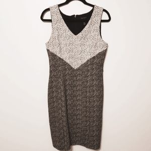 WHBM Sz 6 V-Neck Black & White Dress